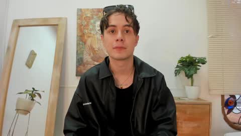 Archie online show from January 17, 11:49 am