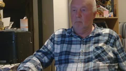 arcticman44 online show from July 24, 9:22 pm