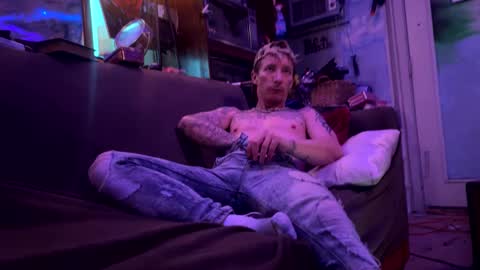 Snapshot of argabright chatting on February 3, 12:47 pm argabright online show from February 3, 12:47 pm