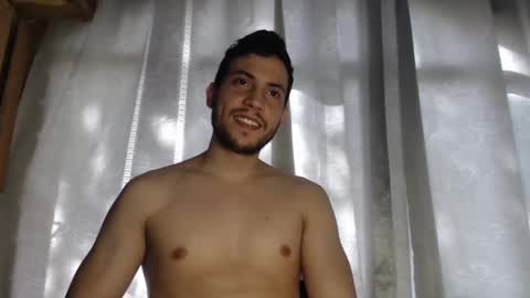 Snapshot of armando_2002 chatting on December 5, 7:18 pm ARMANDO online show from December 5, 7:18 pm