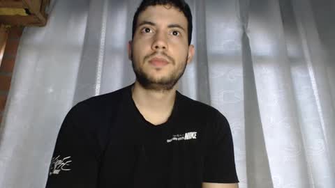 Snapshot of armando_2002 chatting on January 28, 12:32 pm ARMANDO online show from January 28, 12:32 pm