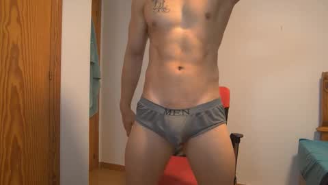 Snapshot of armibi chatting on October 25, 6:59 am The personal trainer online show from October 25, 6:59 am