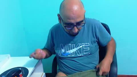 arnelux72 online show from February 22, 7:01 am