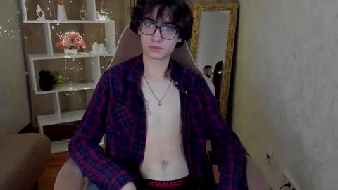 Arnold online show from December 13, 4:05 pm