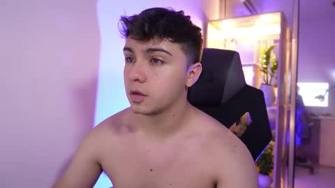 aron__cooper online show from December 19, 12:40 am