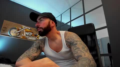 AronGrant online show from February 5, 9:04 am