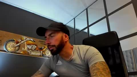 AronGrant online show from September 28, 9:07 am