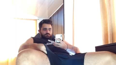 aronmiller online show from April 11, 3:48 pm