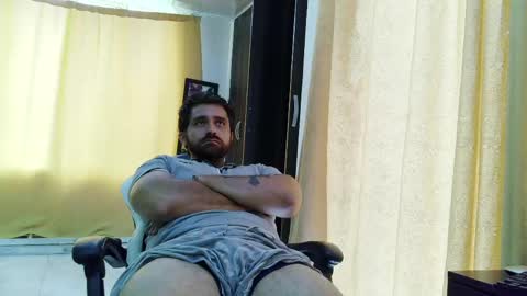 aronmiller online show from May 30, 12:38 pm