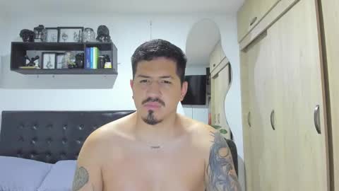 ARON  Independent model  online show from January 11, 7:45 am