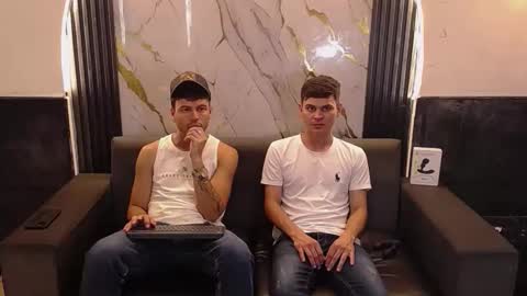 Aroon   online show from March 27, 8:37 am