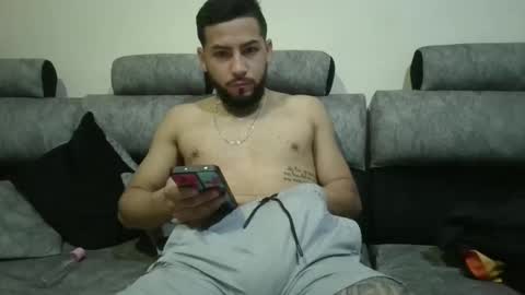 Snapshot of arthur1718 chatting on October 11, 4:16 am arthur1718 online show from October 11, 4:16 am