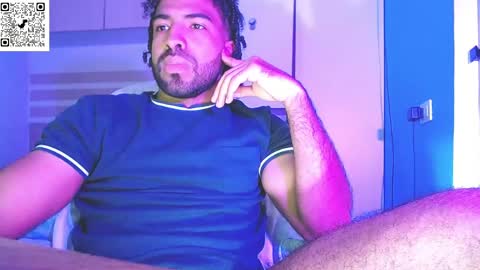 arthur_jamess online show from April 2, 11:34 pm