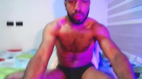 Snapshot of arthur_jamess chatting on October 7, 12:04 am arthur_jamess online show from October 7, 12:04 am