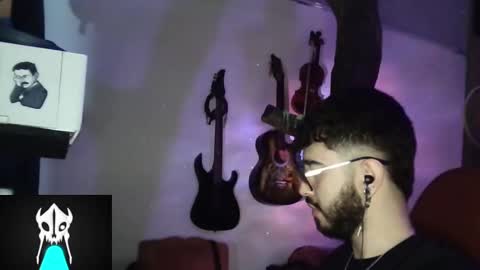 Snapshot of artorias_4 chatting on December 15, 4:51 am artorias 4 online show from December 15, 4:51 am