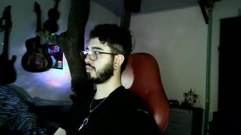 Snapshot of artorias_4 chatting on December 12, 3:32 am artorias 4 online show from December 12, 3:32 am