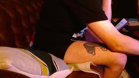 Snapshot of aschke chatting on October 30, 11:06 pm aschke online show from October 30, 11:06 pm