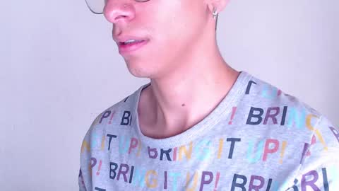 Snapshot of ash_v1 chatting on February 12, 2:43 pm Ash online show from February 12, 2:43 pm