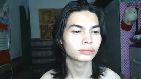 asian_babyboi online show from March 10, 11:38 am
