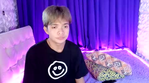 asian_blakefoster online show from June 7, 11:44 pm