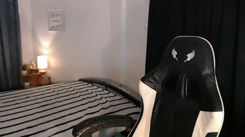 Pat online show from August 5, 12:04 am