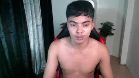 Snapshot of asianboyhunt chatting on October 26, 11:51 pm Fev online show from October 26, 11:51 pm
