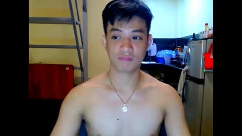 asiandreamboyx online show from March 13, 5:59 am