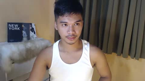 asianhunk_jamesx online show from October 19, 8:23 pm