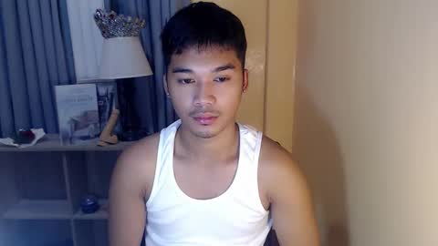 asianhunk_jamesx online show from October 9, 8:41 am