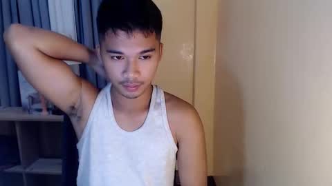 asianhunk_jamesx online show from September 23, 9:14 pm