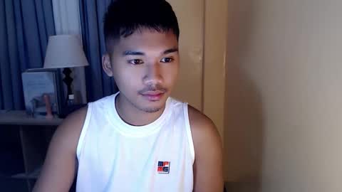 asianhunk_jamesx online show from September 24, 9:57 pm