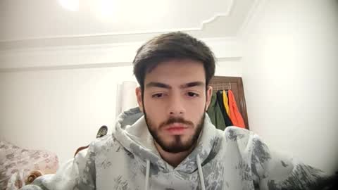 asihandsome06 online show from January 18, 6:43 pm