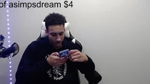 Snapshot of asimpsdream chatting on February 14, 3:22 am asimpsdream online show from February 14, 3:22 am