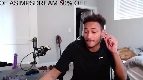 Snapshot of asimpsdream chatting on October 17, 1:59 pm asimpsdream online show from October 17, 1:59 pm