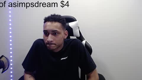 Snapshot of asimpsdream chatting on February 27, 2:32 pm asimpsdream online show from February 27, 2:32 pm