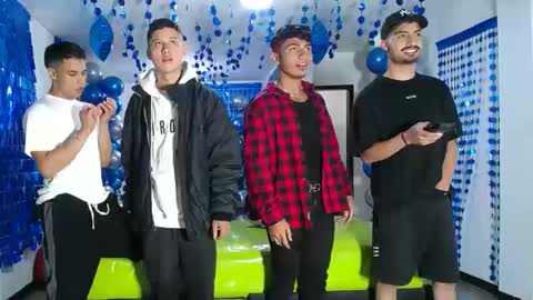 Snapshot of asmodeus7100 chatting on January 24, 12:21 am THOMAS AND DAMIAND online show from January 24, 12:21 am