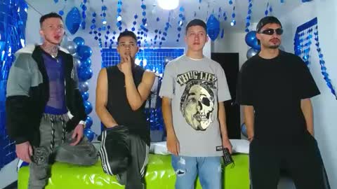 Snapshot of asmodeus7100 chatting on January 29, 12:12 am THOMAS AND DAMIAND online show from January 29, 12:12 am