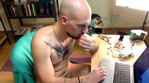 asshunter4k online show from February 14, 6:19 pm