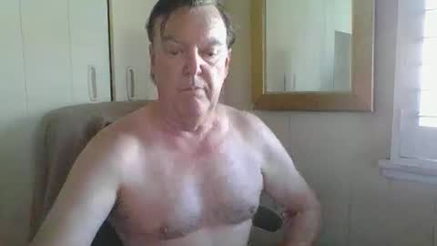 astute008 online show from January 9, 5:24 am