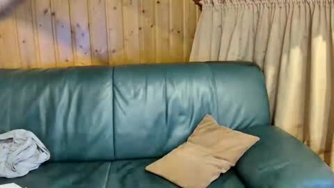 Snapshot of asusandy chatting on February 27, 7:23 am asusandy online show from February 27, 7:23 am