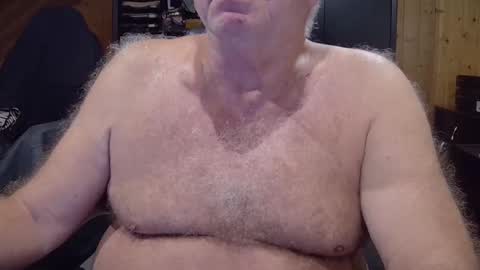 Snapshot of asusandy chatting on October 15, 10:39 pm asusandy online show from October 15, 10:39 pm