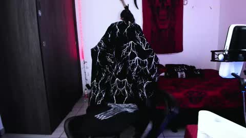 athenauwu online show from February 8, 5:24 am