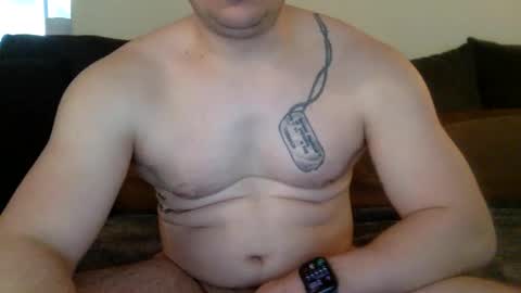 Snapshot of athletedilf chatting on December 31, 10:23 pm Athletedilf  dilf new cum  shy online show from December 31, 10:23 pm