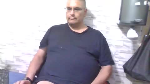 A online show from February 3, 4:43 am