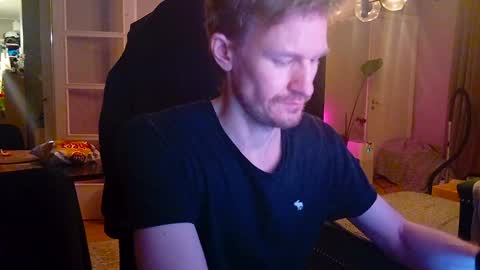 Max Powers online show from January 6, 2:36 pm