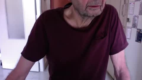 auguste061400 online show from February 20, 9:33 am