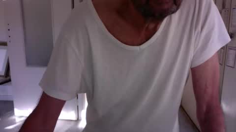 auguste061400 online show from December 17, 9:17 am