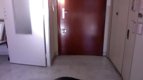 auguste061400 online show from February 9, 9:26 am