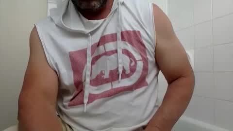 aussieguy59660 online show from April 30, 10:14 pm