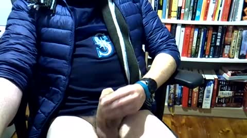 aussiemaninmelbourne online show from July 19, 7:36 am